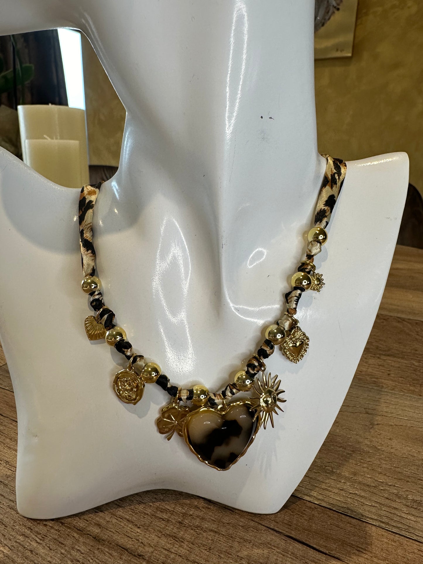 Collier CŒUR LÉOPARD