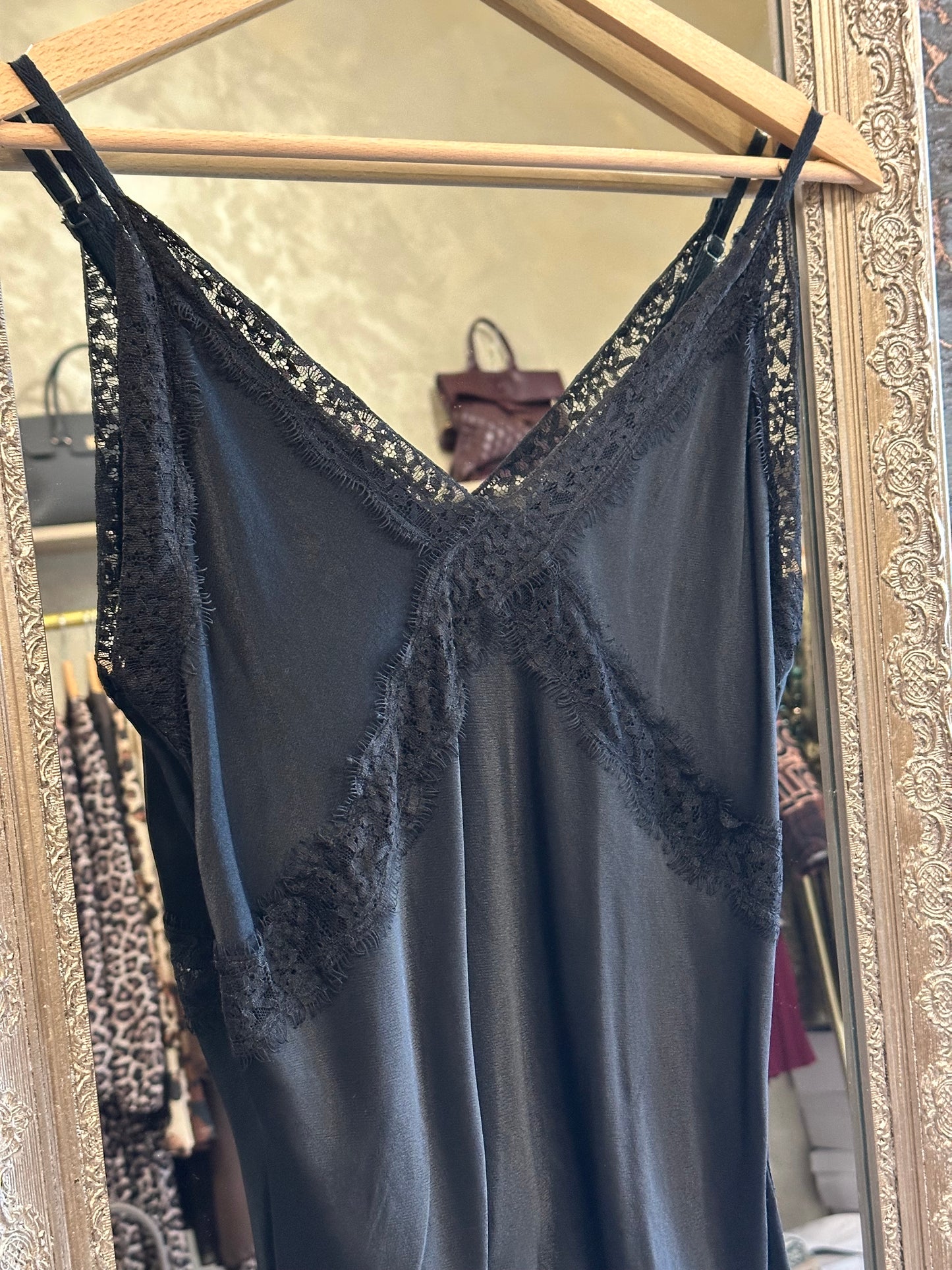 Top dentelle et satin