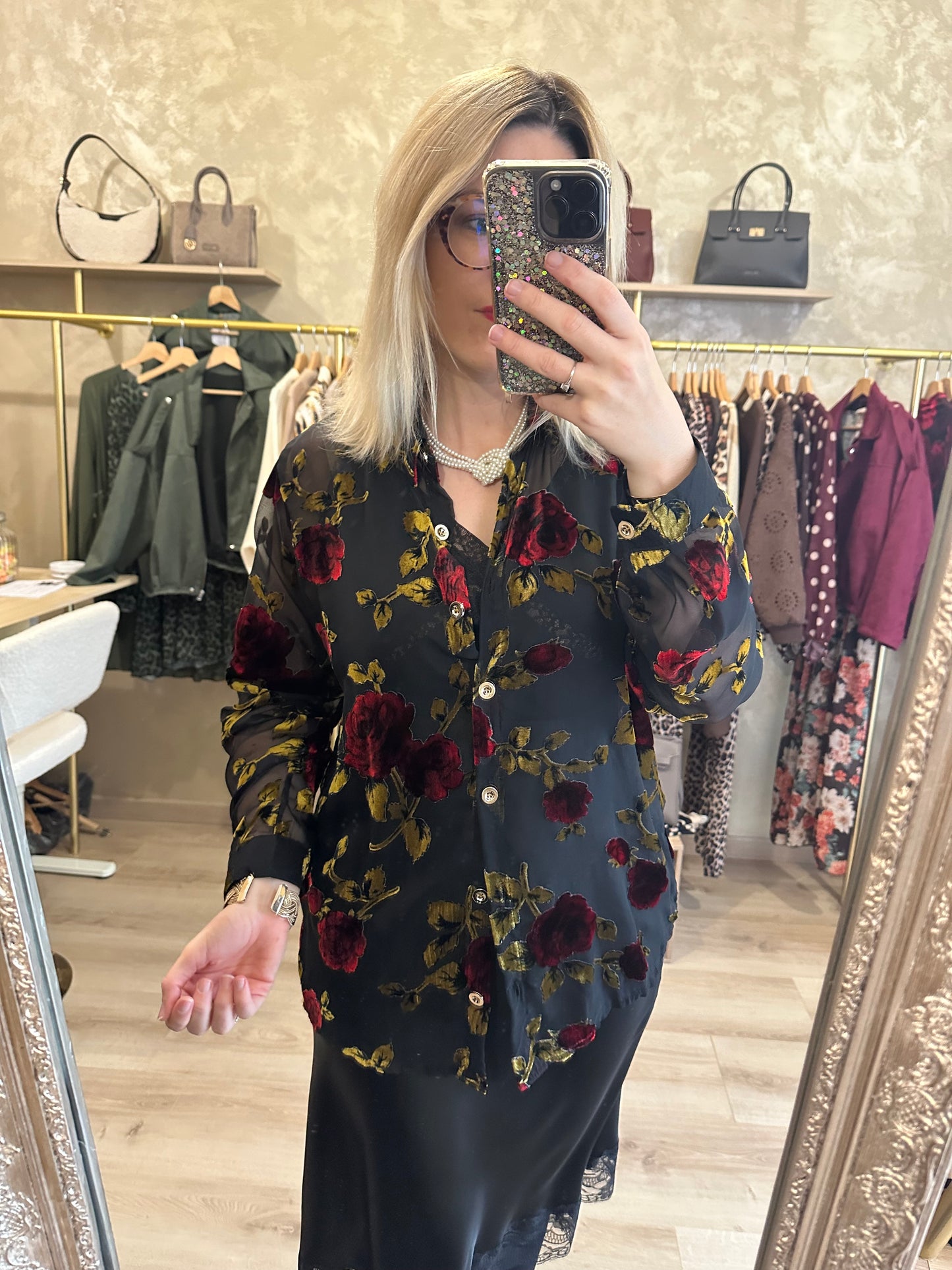 Top dentelle et satin