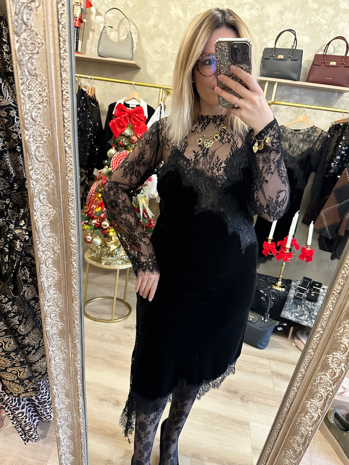 Robe chic VELOURS DENTELLE