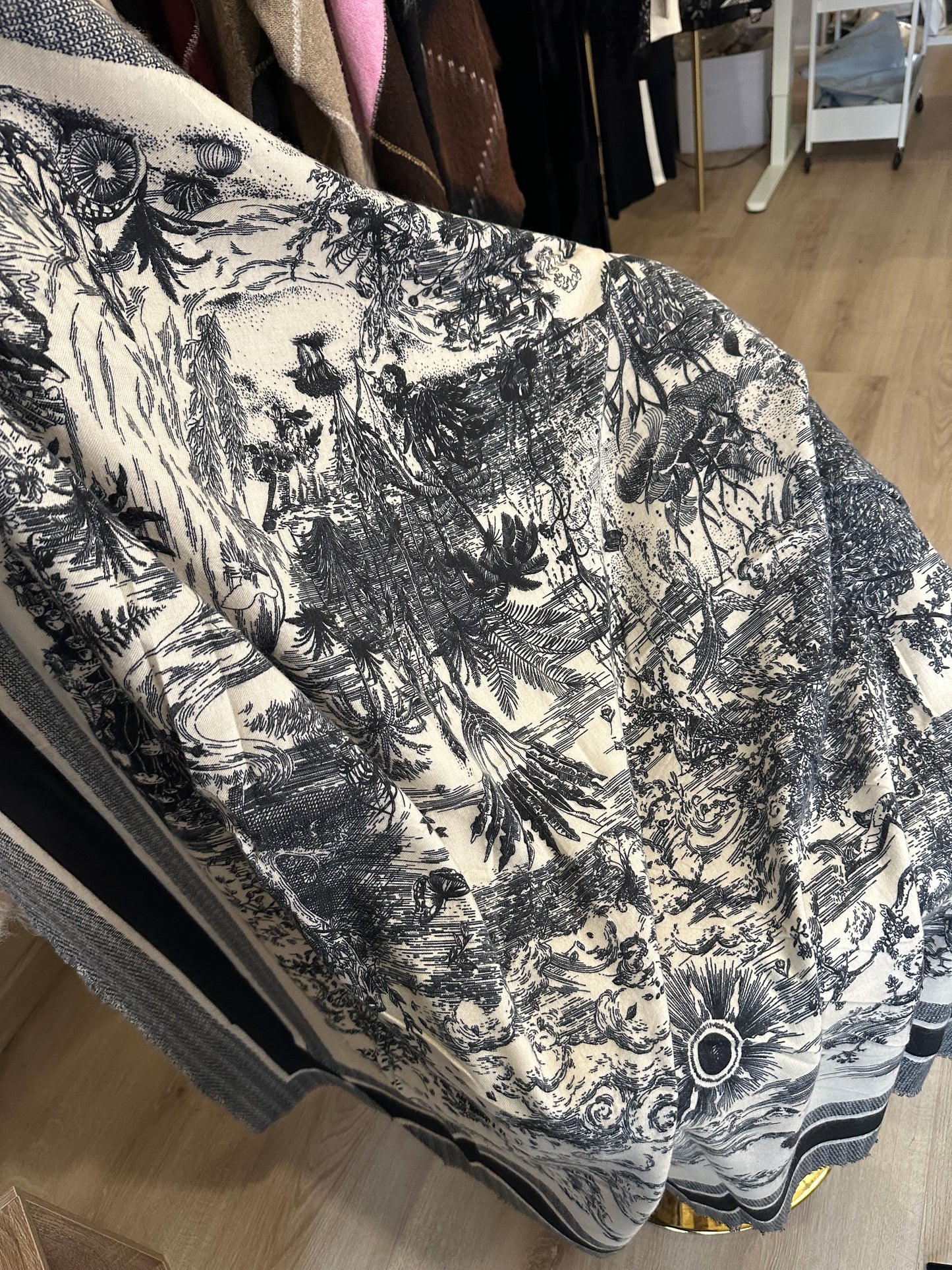 Écharpe TOILE DE JOUY noire