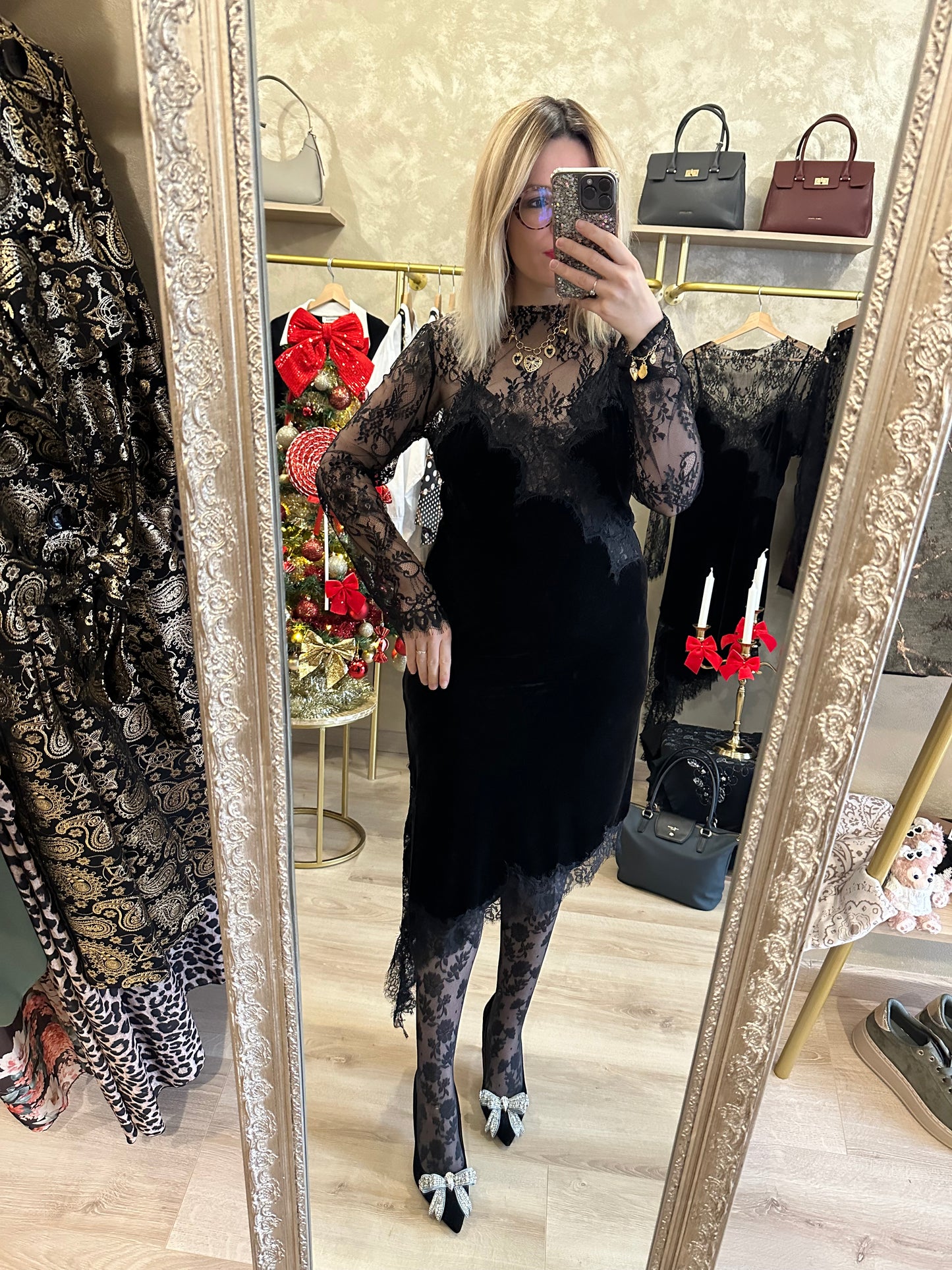 Robe chic VELOURS DENTELLE