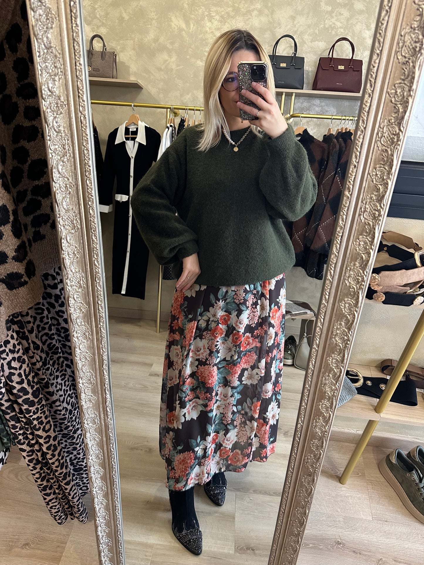 Pull KAKI