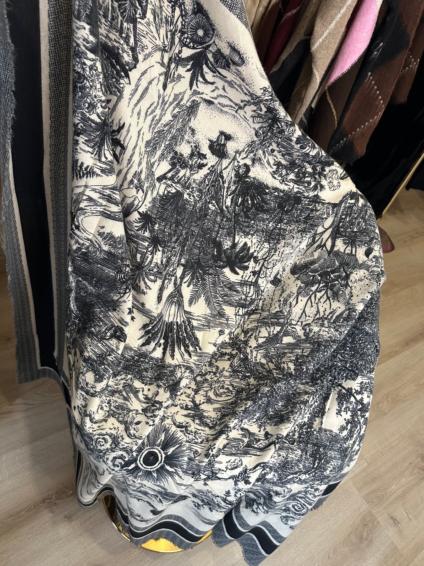 Écharpe TOILE DE JOUY noire