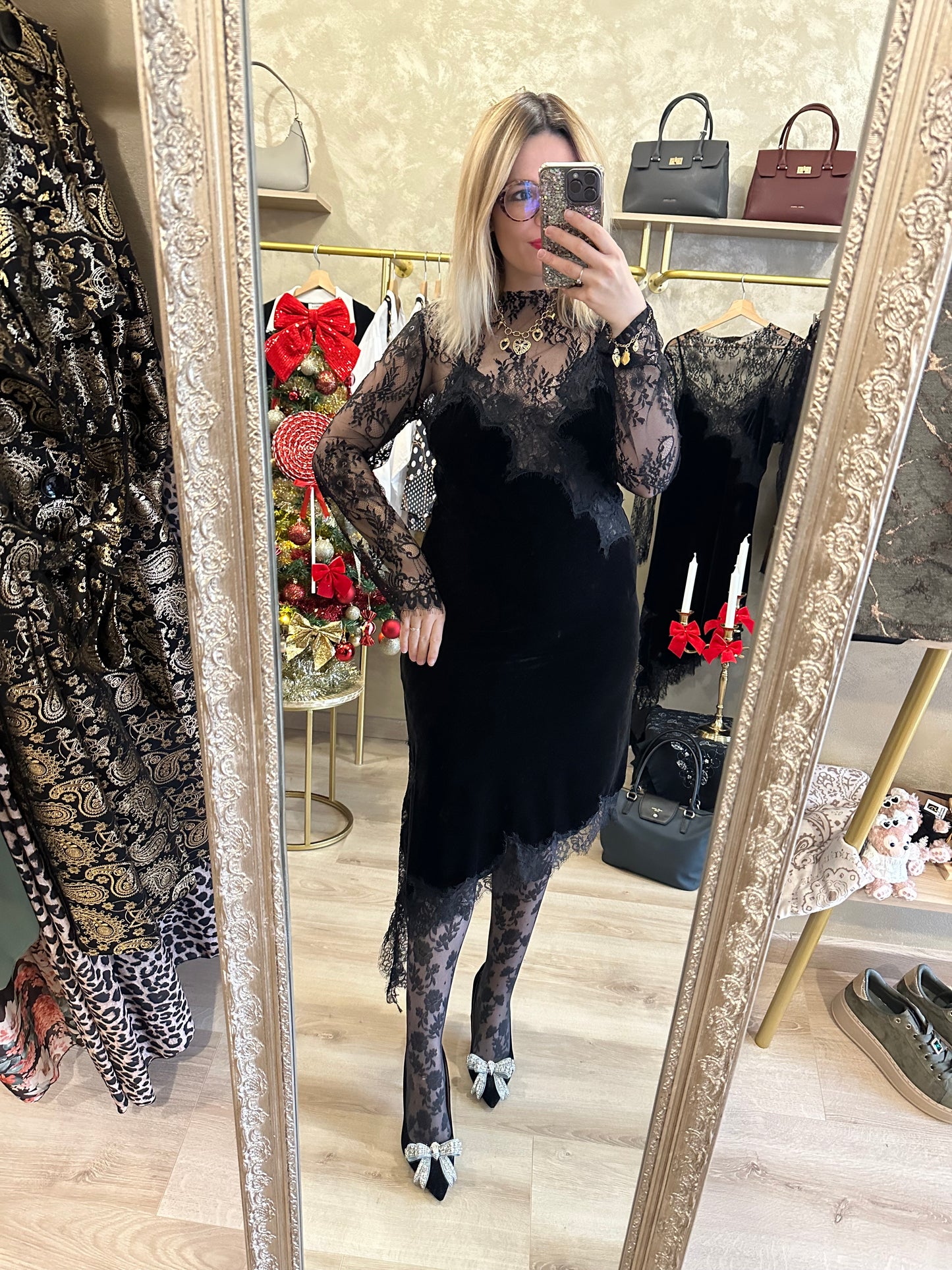 Robe chic VELOURS DENTELLE