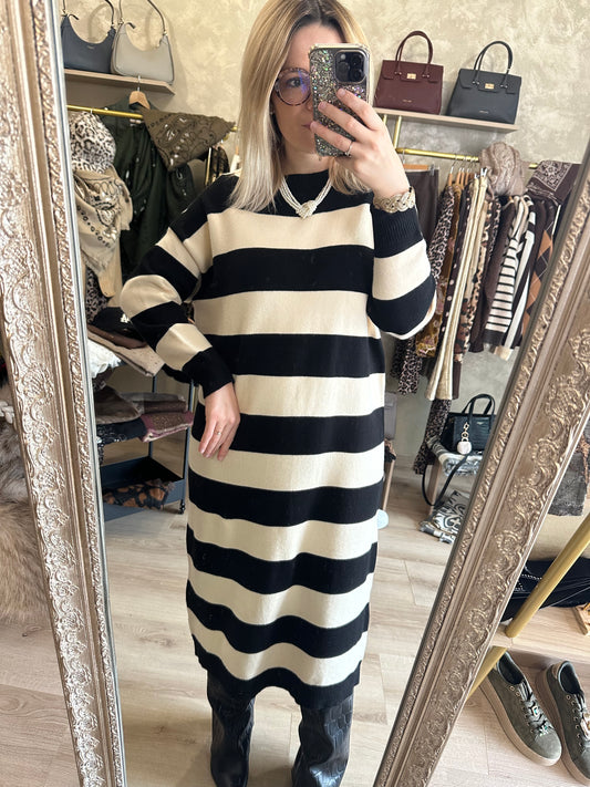 Robe pull RAYURES