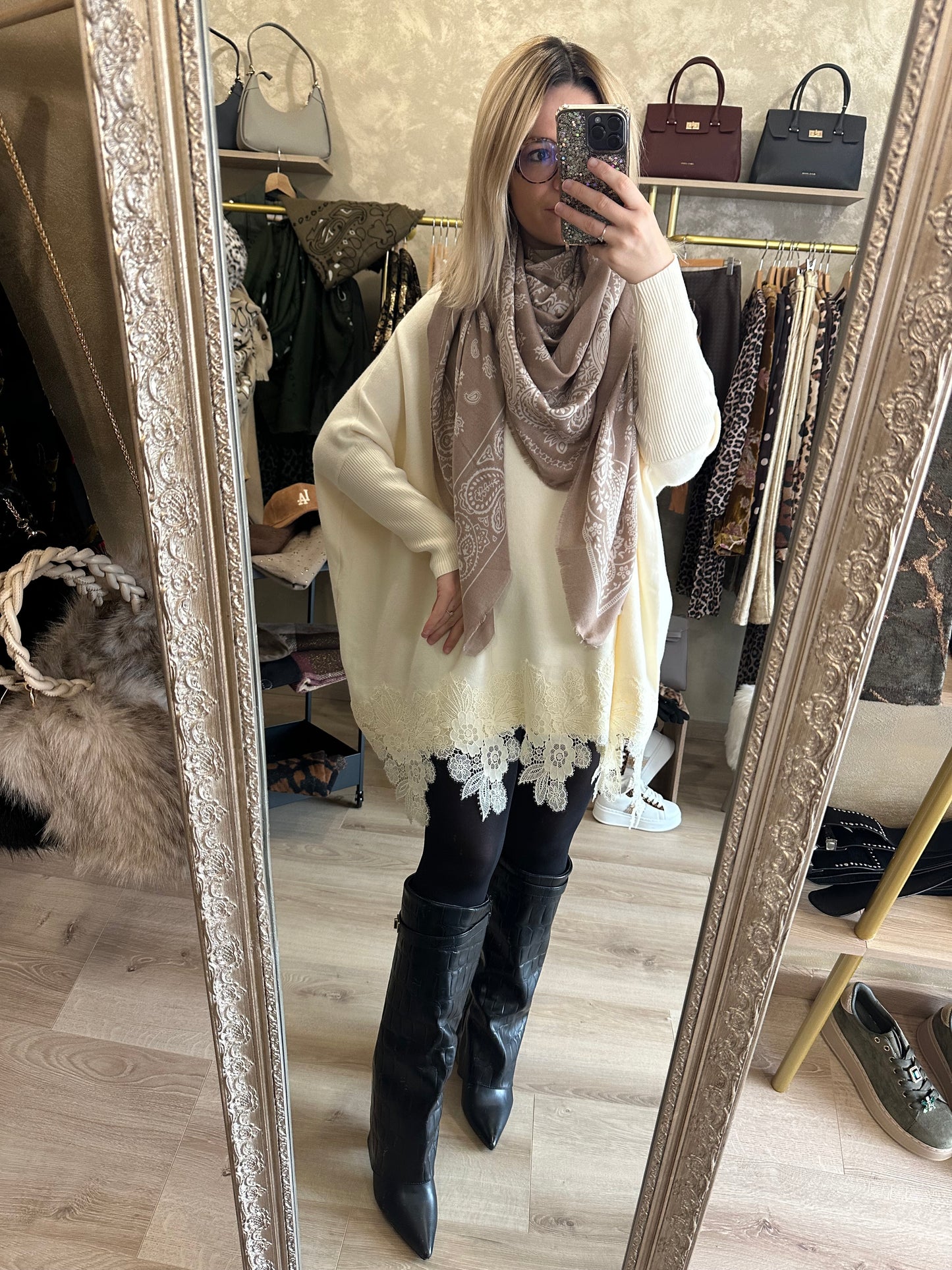 Robe pull DENTELLE crème