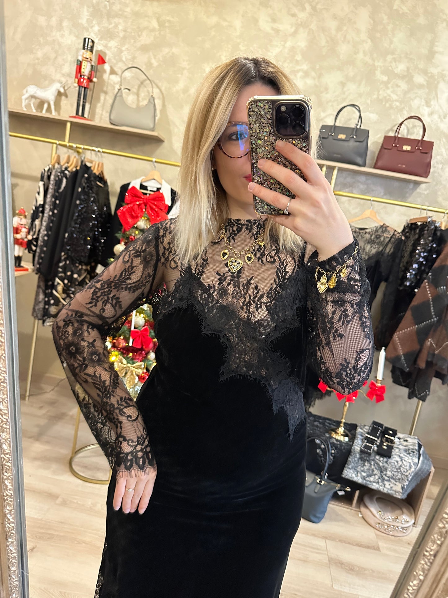 Robe chic VELOURS DENTELLE