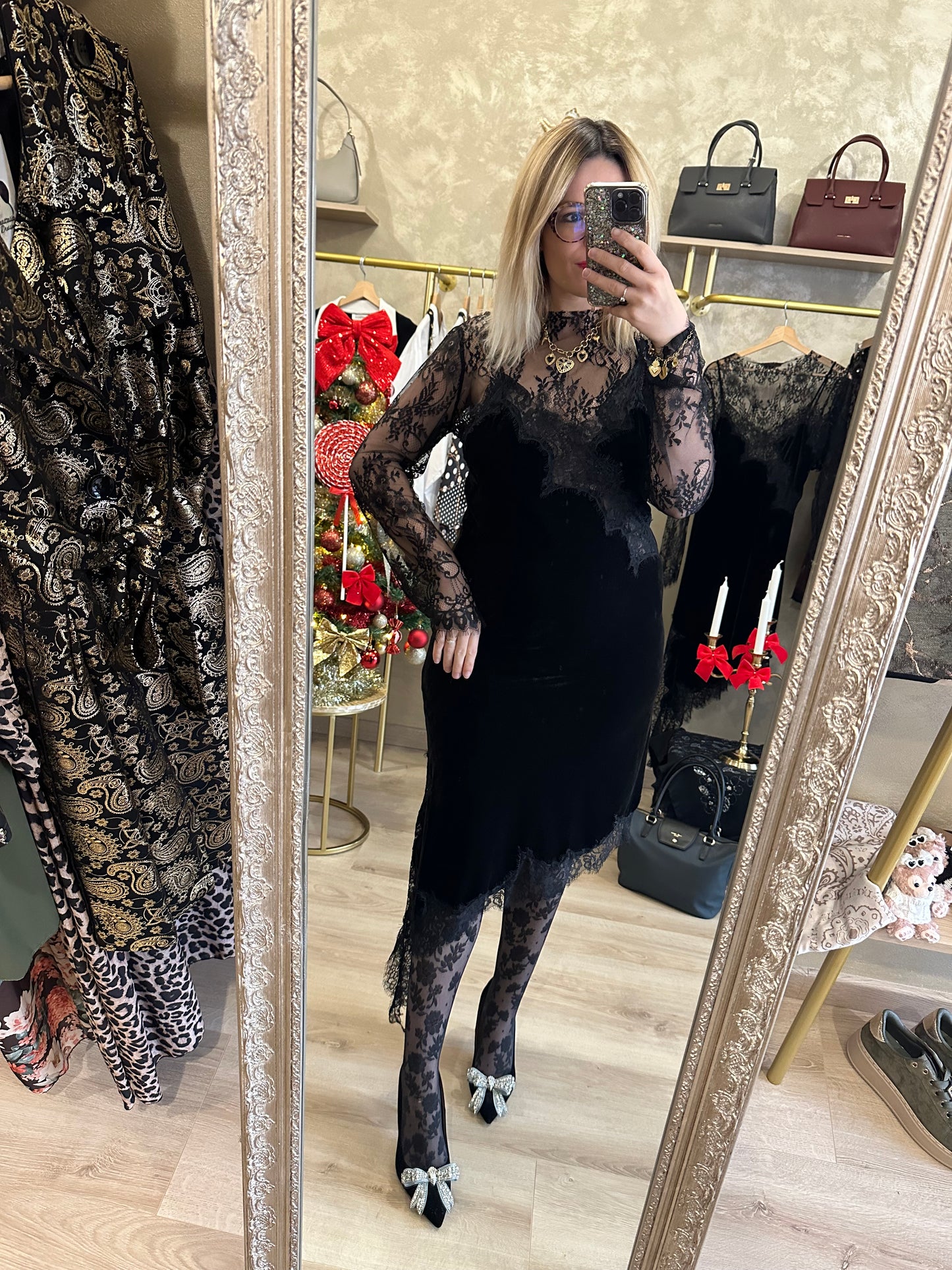 Robe chic VELOURS DENTELLE