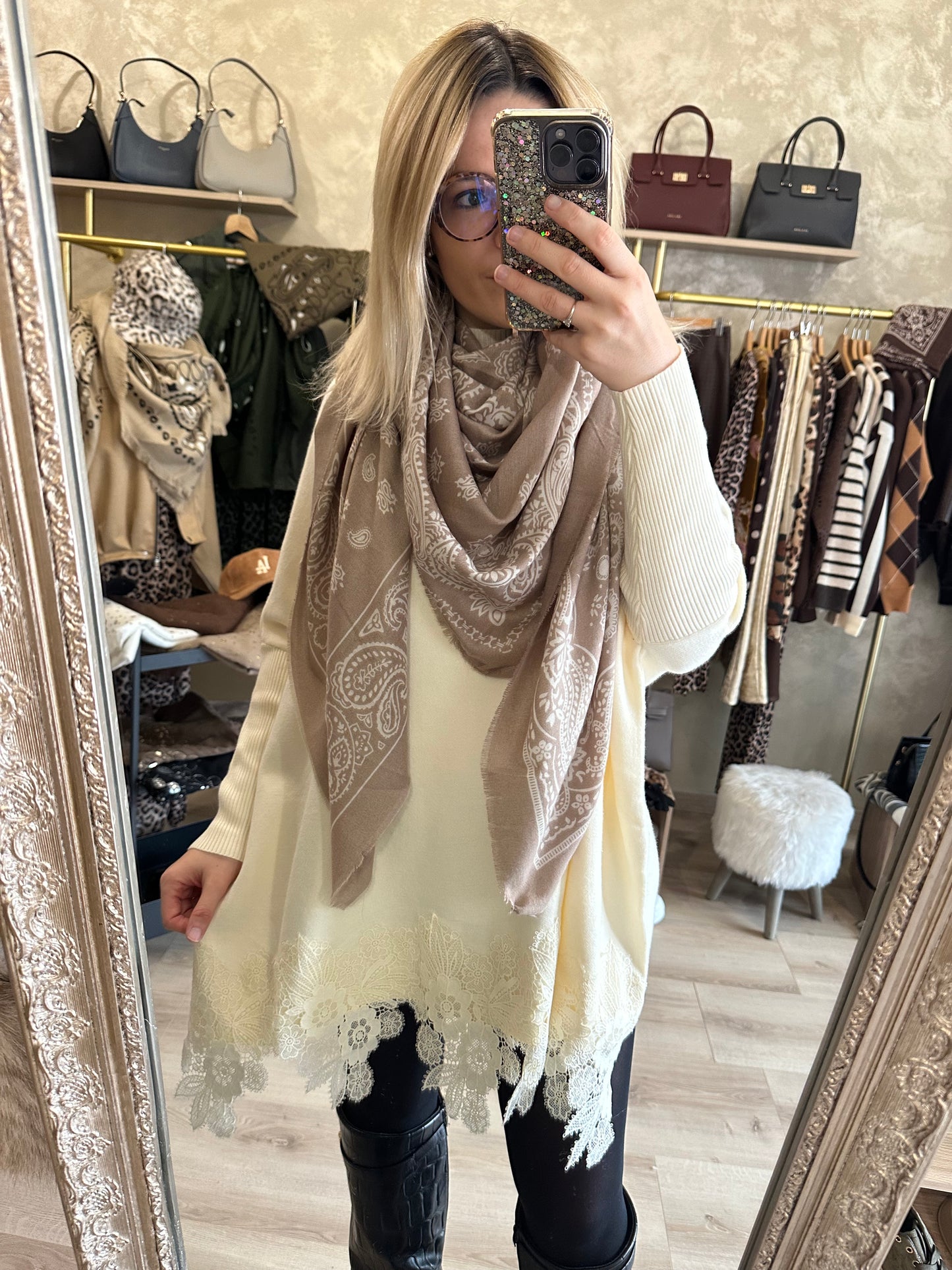 Robe pull DENTELLE crème