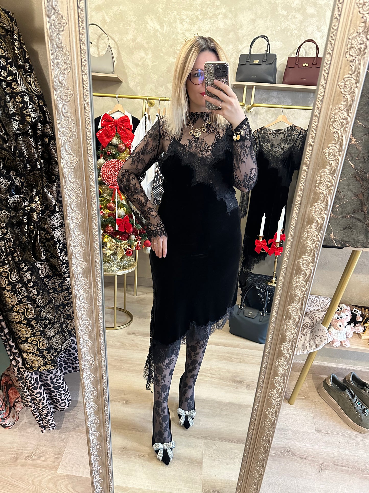 Robe chic VELOURS DENTELLE